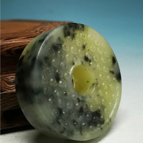 Ancient Natural Nephrite Jade AMAZING ARTISTIC Handcarved Circular - Picture 4 of 9
